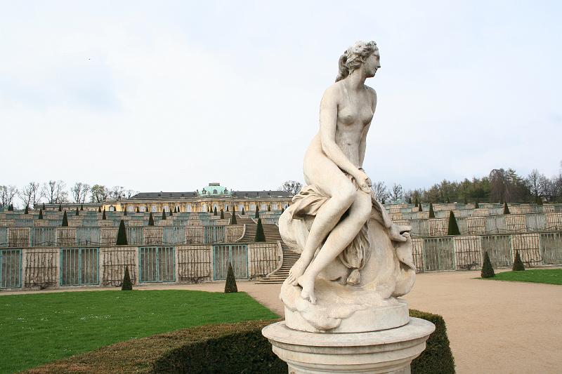 f - Postdam (55).JPG - Visite de Potsdam - statues du parc